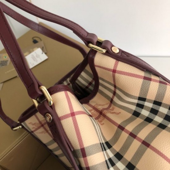 Burberry Shopping bag