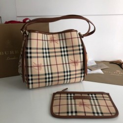 Burberry Shopping bag