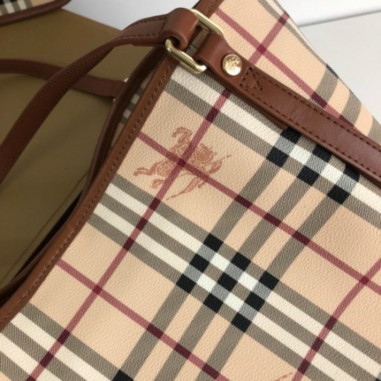 Burberry Shopping bag