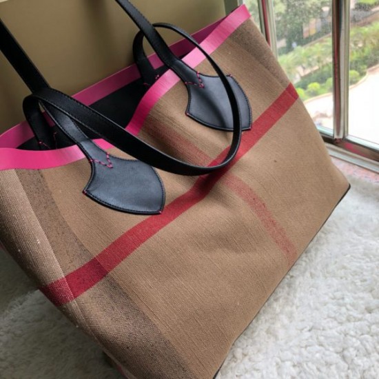 Burberry Shopping bag