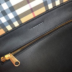 Burberry Shopping bag