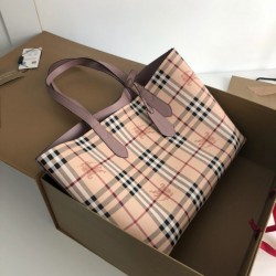 Burberry Shopping bag