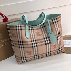 Burberry Shopping bag