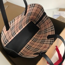 Burberry Shopping bag