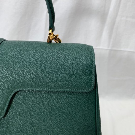 Céline Shoulder Bags