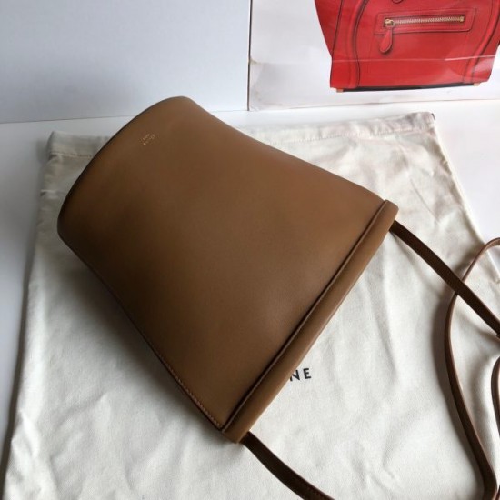 Céline Shoulder Bags