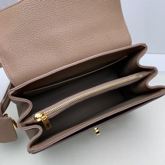 Céline Shoulder Bags