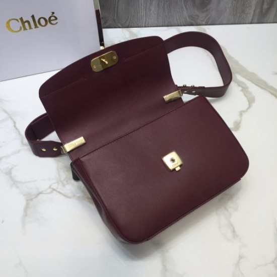 Chloé C Shoulder Bags