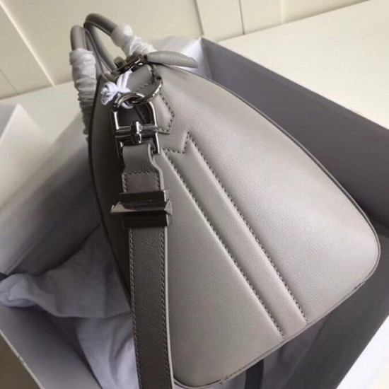 Givenchy Antigona Bag Medium