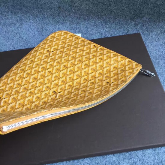 Goyard Clutch