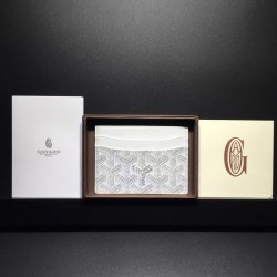 Goyard card