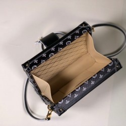 Louis Vuitton Petite Malle