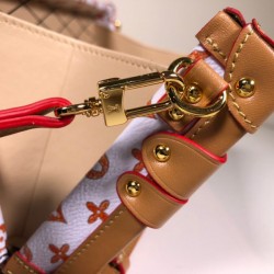 Louis Vuitton Petite Malle