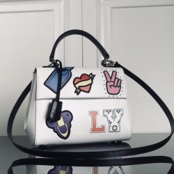 LOUIS VUITTON Cluny BB