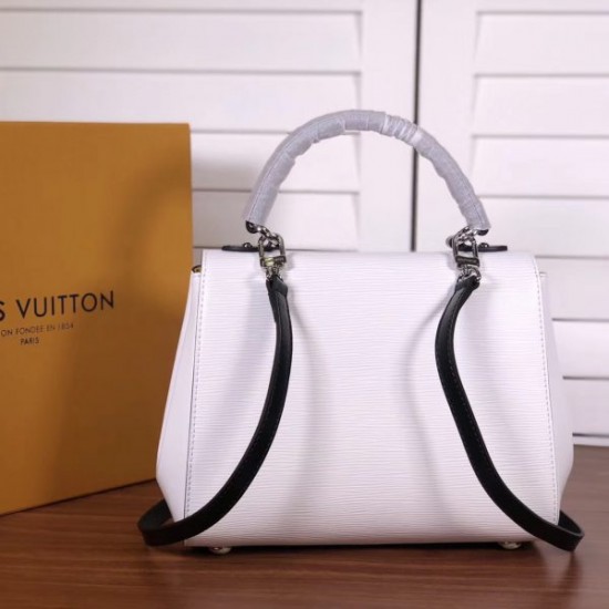 LOUIS VUITTON Cluny BB