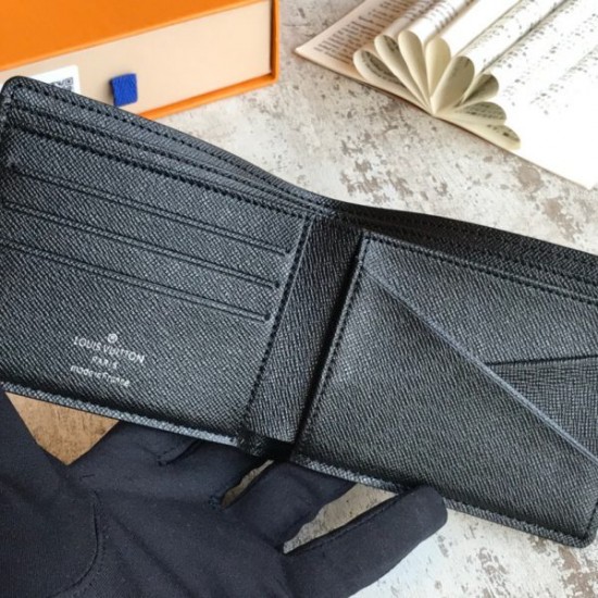 LOUIS VUITTON Savane Multiple Wallet