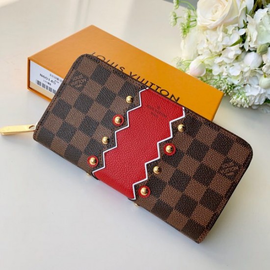 LOUIS VUITTON Zippy Wallet