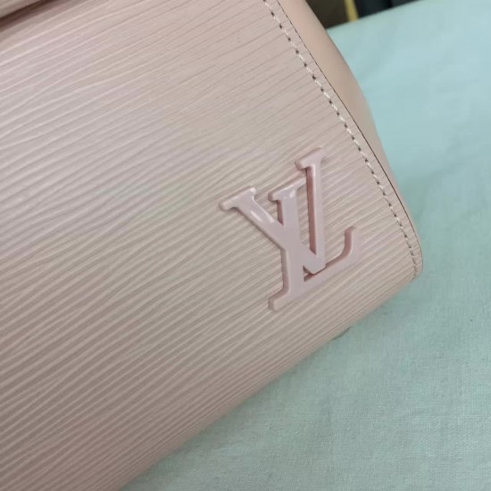 LOUIS VUITTON Cluny BB