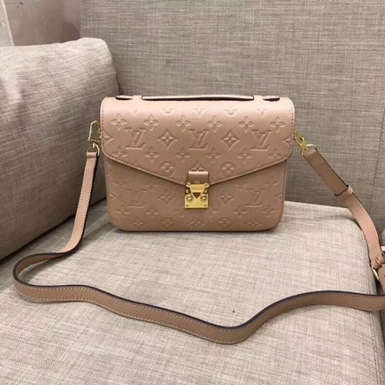 Louis Vuitton Pochette Metis