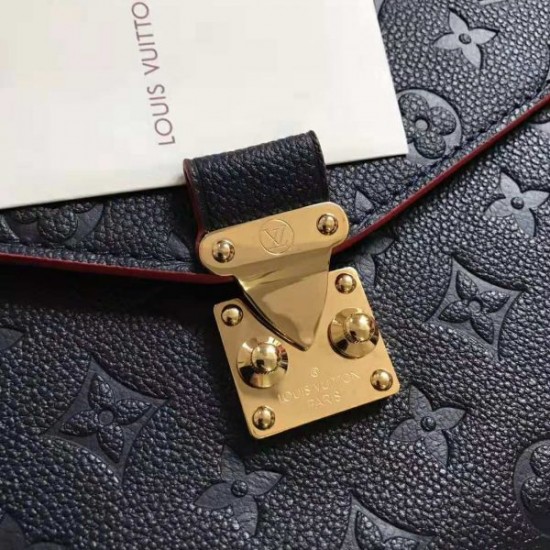 Louis Vuitton POCHETTE METIS