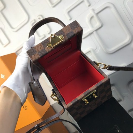 LOUIS VUITTON BLEECKER BOX