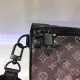 LOUIS VUITTON DISCOVERY Travel bag