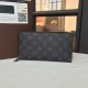 LOUIS VUITTON POCHETTE VOYAGE MM