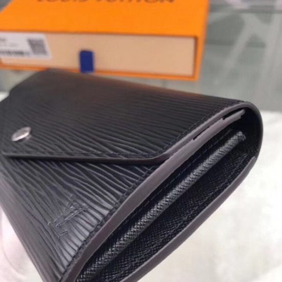 LOUIS VUITTON Sarah Wallet