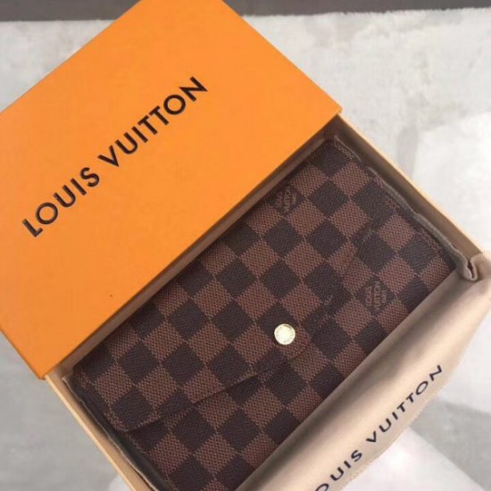 Louis Vuitton Sarah Wallet