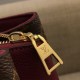 LOUIS VUITTON Sureme MM