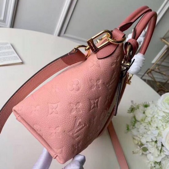 LOUIS VUITTON Tote BB