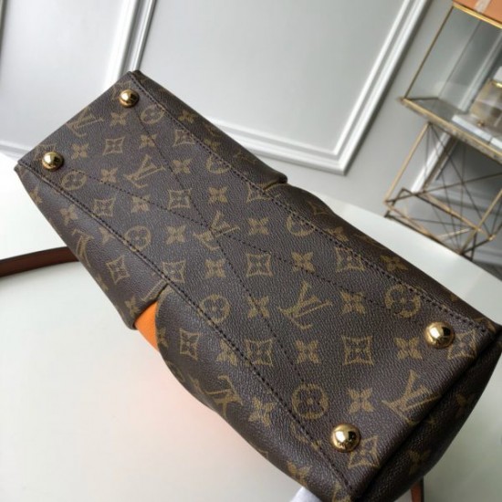 LOUIS VUITTON Tote MM