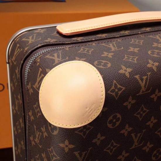 LOUIS VUITTON travel Box