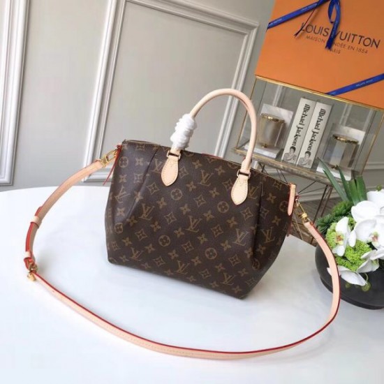 LOUIS VUITTON Turenne