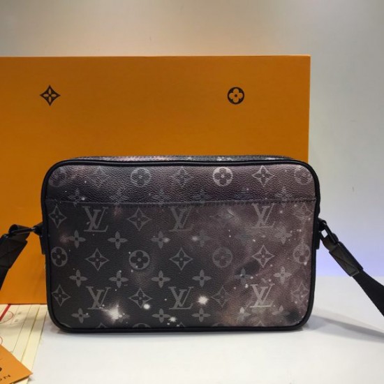 LOUIS VUITTON VOYAGE shoulder bag