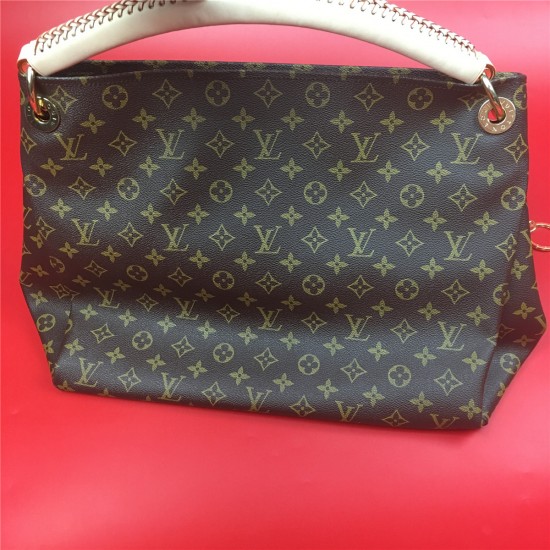 LOUIS VUITTON ARTSY BAG