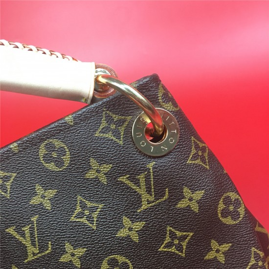 LOUIS VUITTON ARTSY BAG