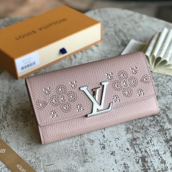 LOUIS VUITTON CAPUCINES WALLET