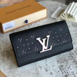 LOUIS VUITTON CAPUCINES WALLET