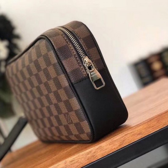 LOUIS VUITTON Kasai