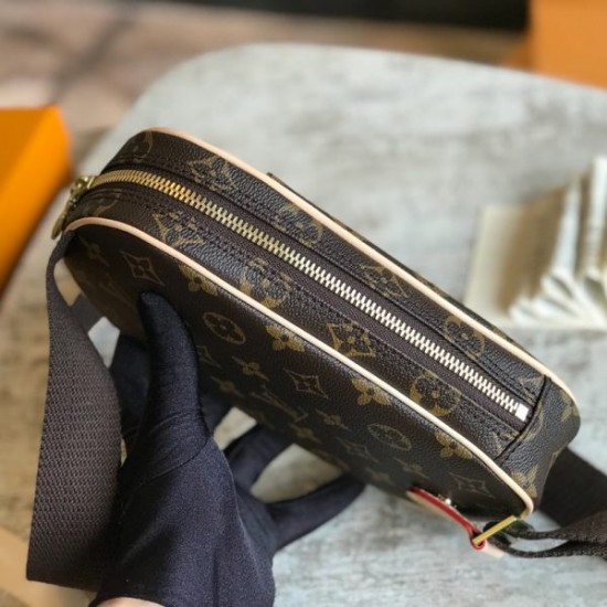 LOUIS VUITTON Pochette Gange Waist Bag