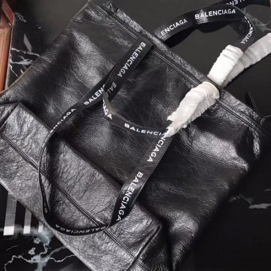 Balenciaga Carry Tote