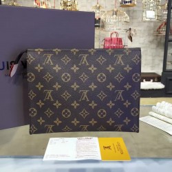 Louis Vuitton TOILETRY POUCH 26