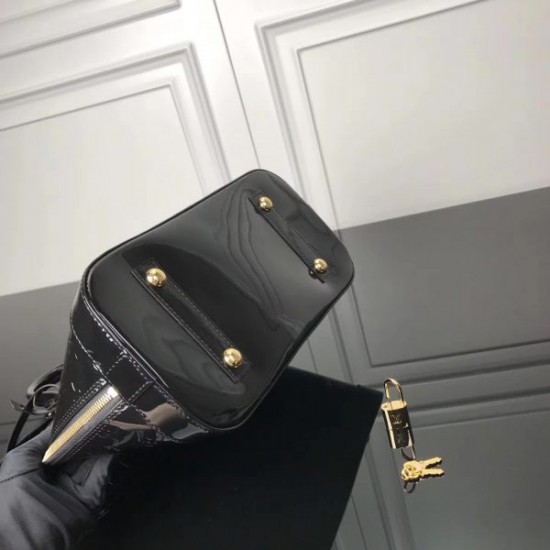 Louis Vuitton ALMA